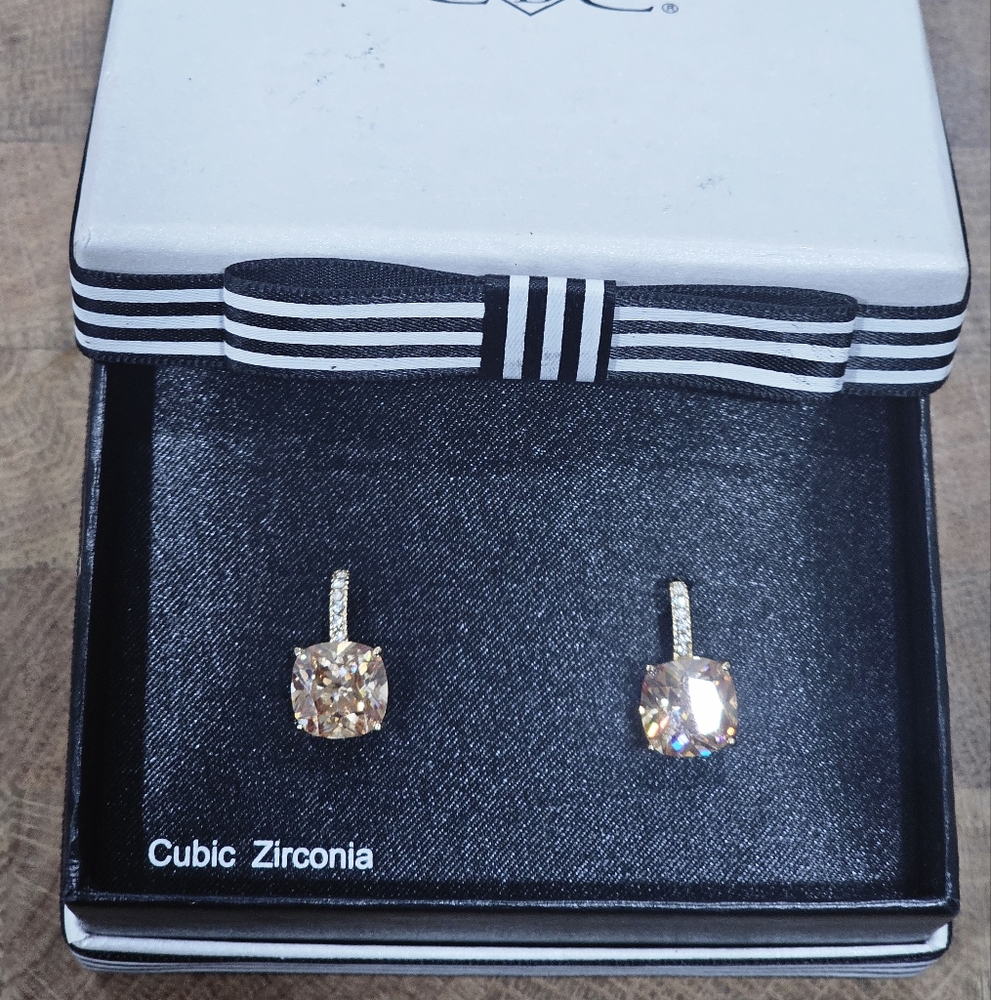 Cubic Zirconia Pink Studs